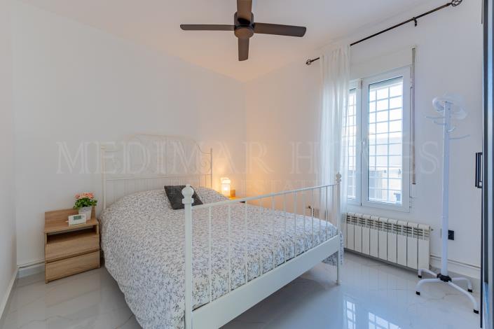 Image No.34-4 Bed Villa / Detached for sale