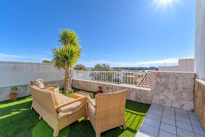 Image No.47-4 Bed Villa / Detached for sale