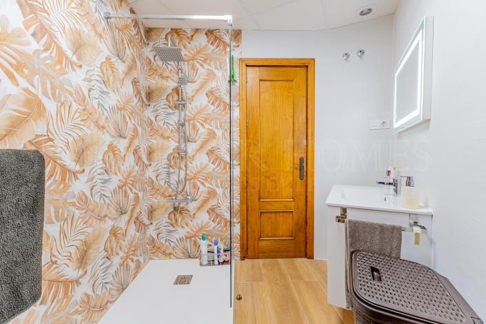 Image No.22-2 Bed Apartment for sale