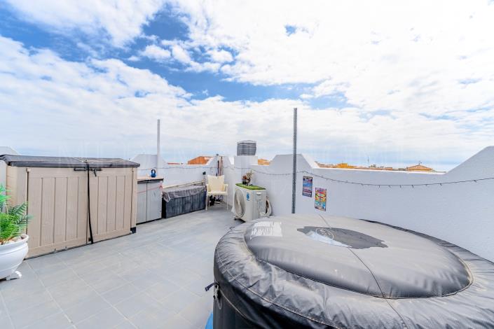 Image No.36-2 Bed Apartment for sale