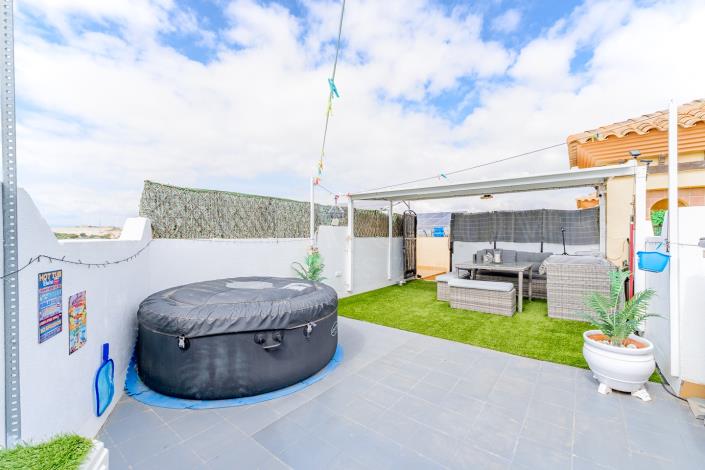 Image No.37-2 Bed Apartment for sale