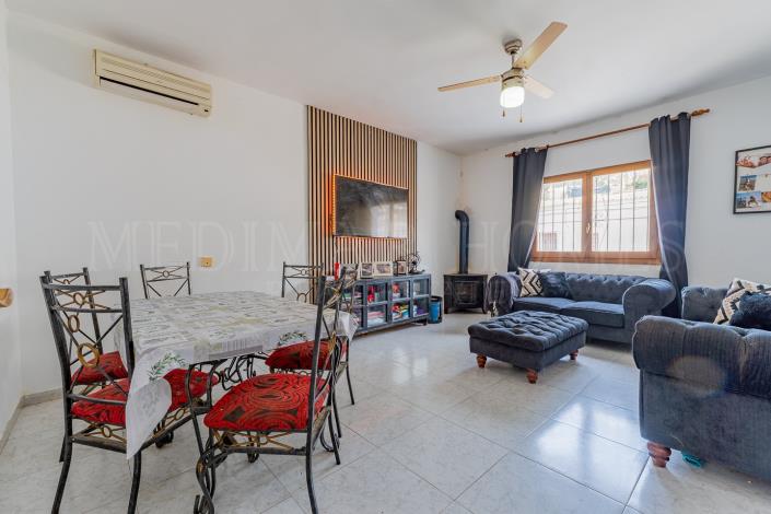 Image No.5-4 Bed Townhouse for sale