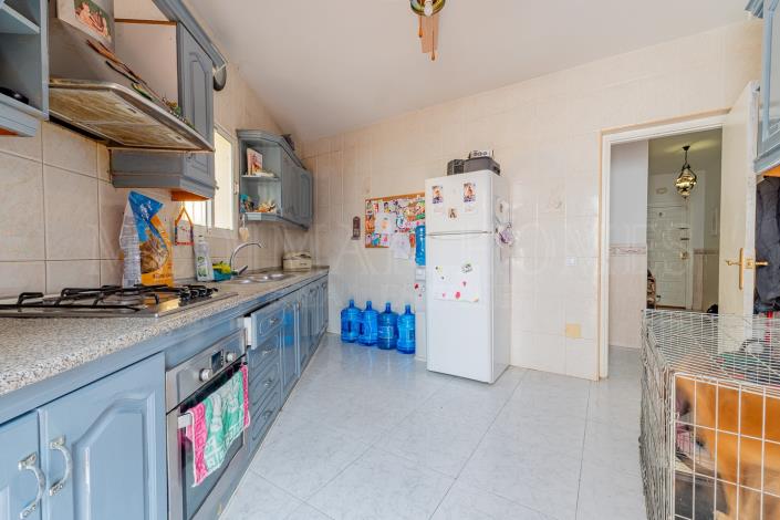 Image No.9-4 Bed Townhouse for sale