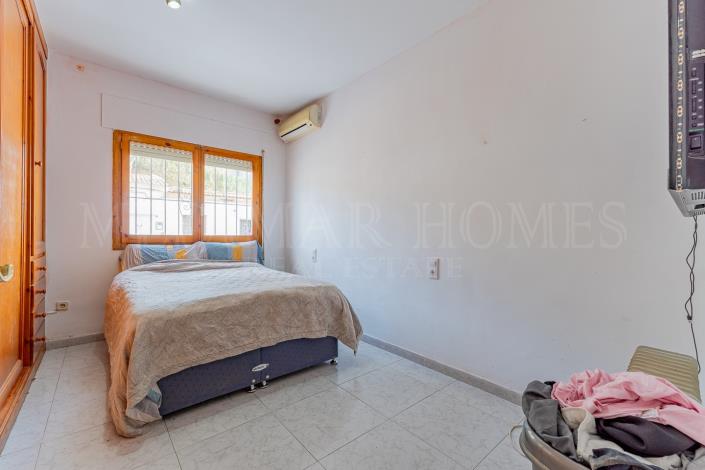 Image No.11-4 Bed Townhouse for sale