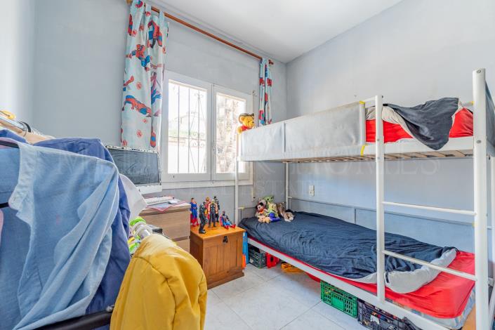 Image No.17-4 Bed Townhouse for sale