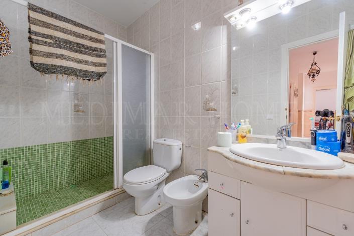 Image No.18-4 Bed Townhouse for sale