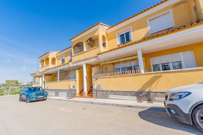 Image No.3-3 Bed Townhouse for sale