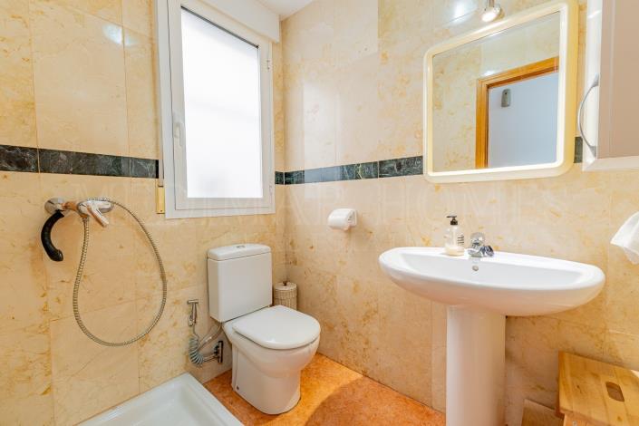 Image No.22-3 Bed Townhouse for sale