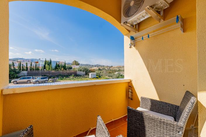 Image No.28-3 Bed Townhouse for sale