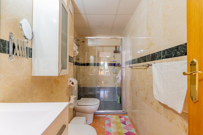 Image No.31-3 Bed Townhouse for sale