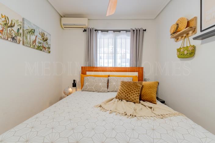 Image No.40-2 Bed Apartment for sale