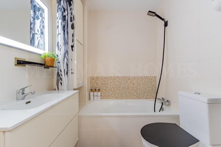 Image No.20-2 Bed Apartment for sale