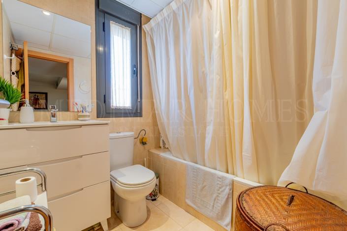 Image No.20-1 Bed Apartment for sale