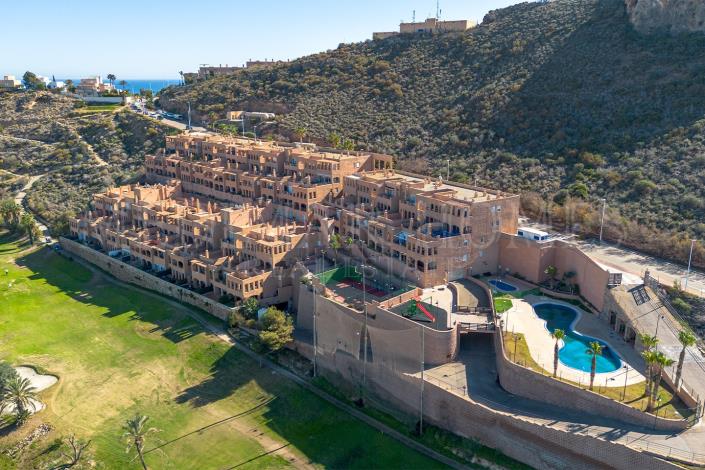 Image No.39-2 Bed Apartment for sale