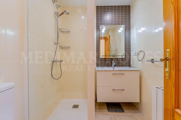 Image No.28-2 Bed Apartment for sale