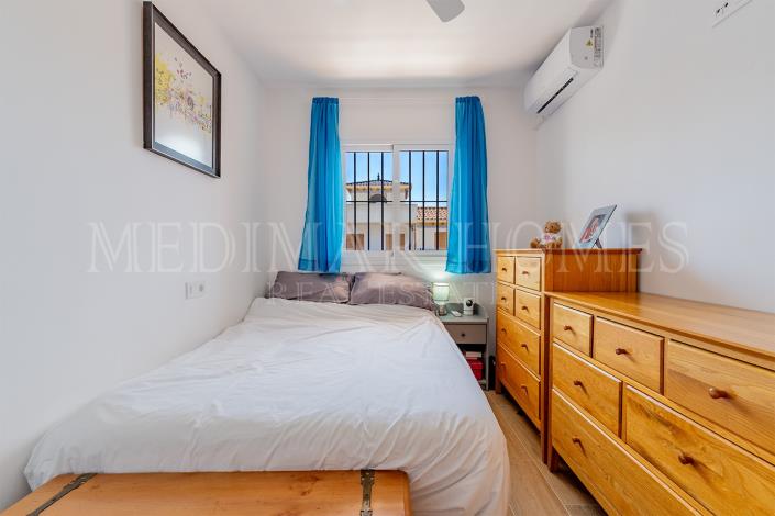 Image No.25-1 Bed Apartment for sale