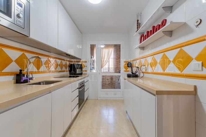 Image No.16-3 Bed Duplex for sale