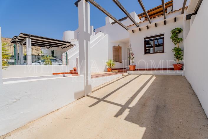 Image No.4-2 Bed Villa for sale