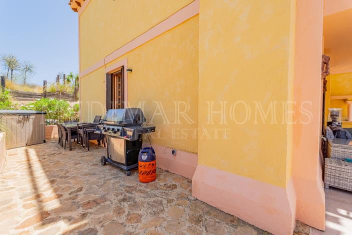 Image No.23-3 Bed Townhouse for sale