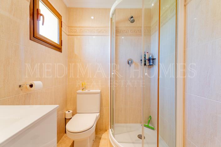 Image No.26-3 Bed Townhouse for sale