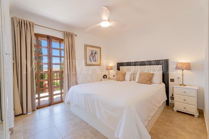 Image No.32-3 Bed Townhouse for sale