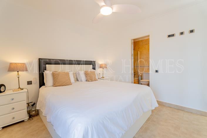 Image No.36-3 Bed Townhouse for sale