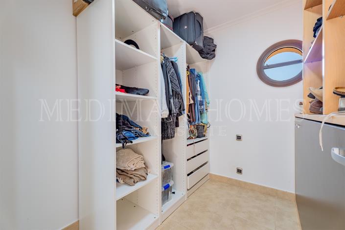 Image No.41-3 Bed Townhouse for sale