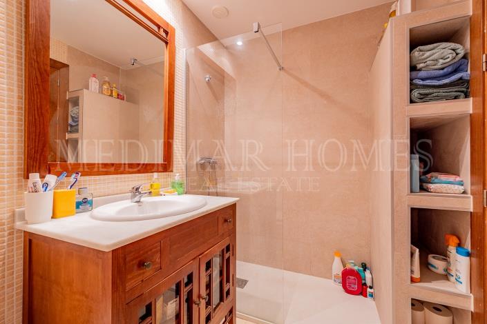 Image No.18-2 Bed Apartment for sale