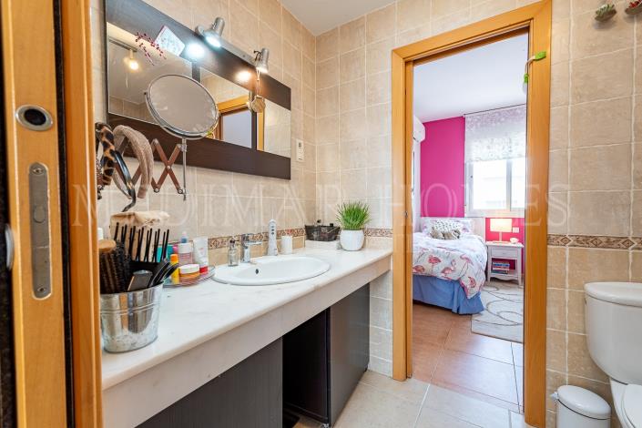 Image No.24-2 Bed Townhouse for sale