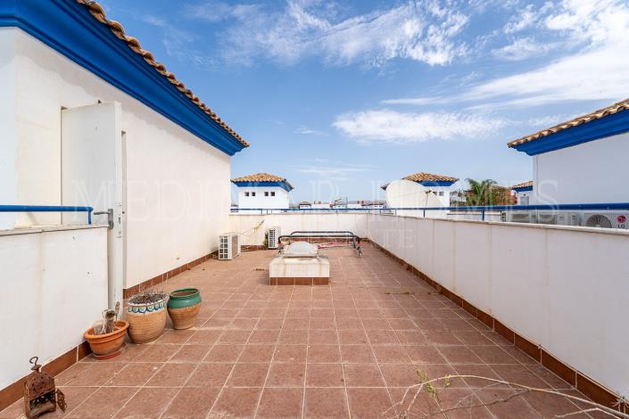 Image No.30-2 Bed Townhouse for sale