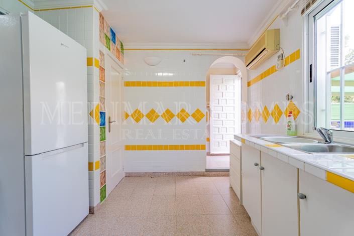Image No.17-2 Bed Townhouse for sale