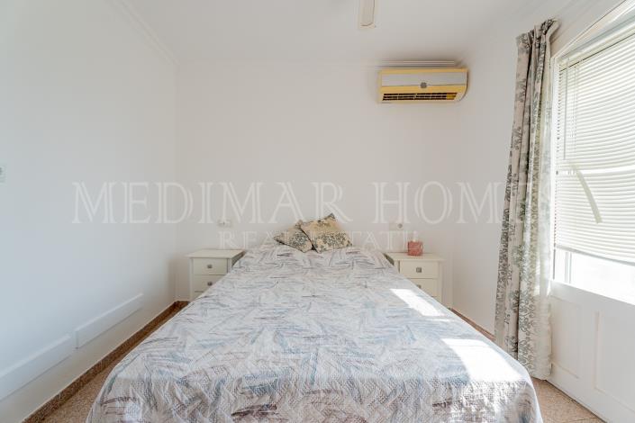 Image No.25-2 Bed Townhouse for sale