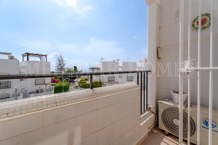 Image No.27-2 Bed Townhouse for sale