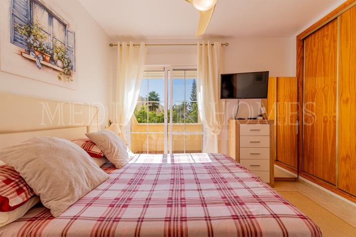 Image No.20-2 Bed Apartment for sale