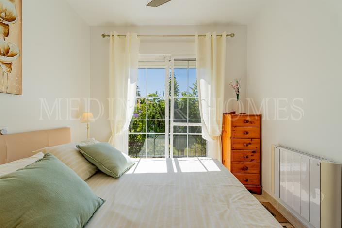 Image No.24-2 Bed Apartment for sale