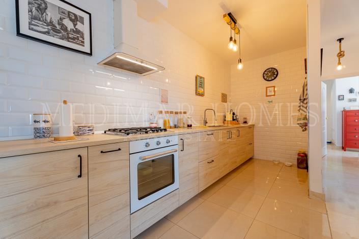 Image No.10-3 Bed Apartment for sale