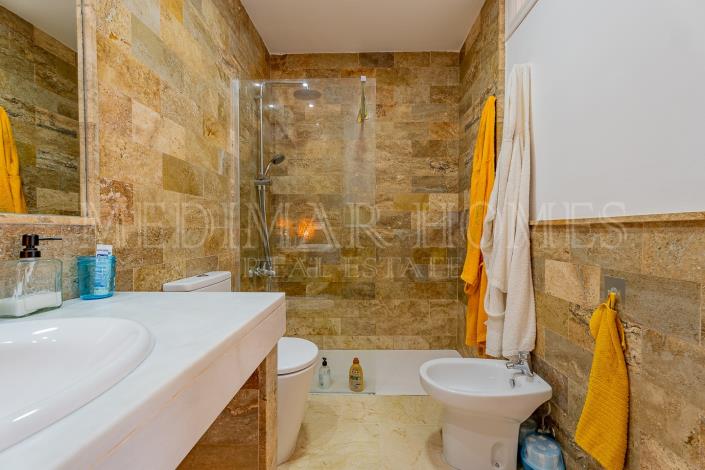 Image No.18-3 Bed Apartment for sale