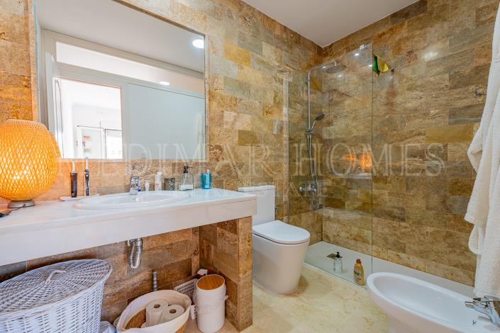 Image No.17-3 Bed Apartment for sale