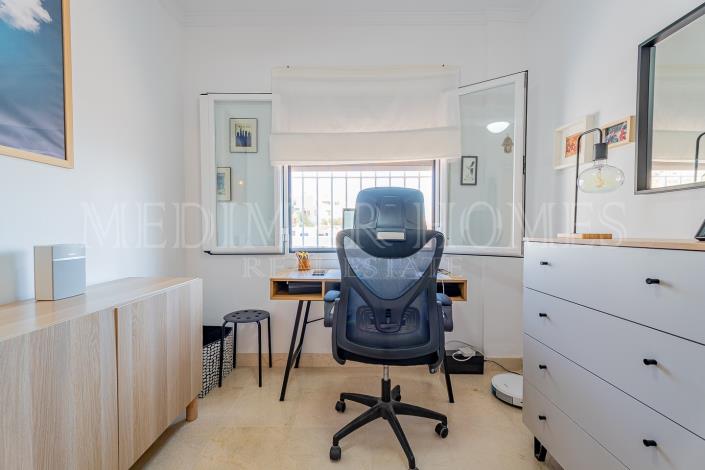 Image No.20-3 Bed Apartment for sale