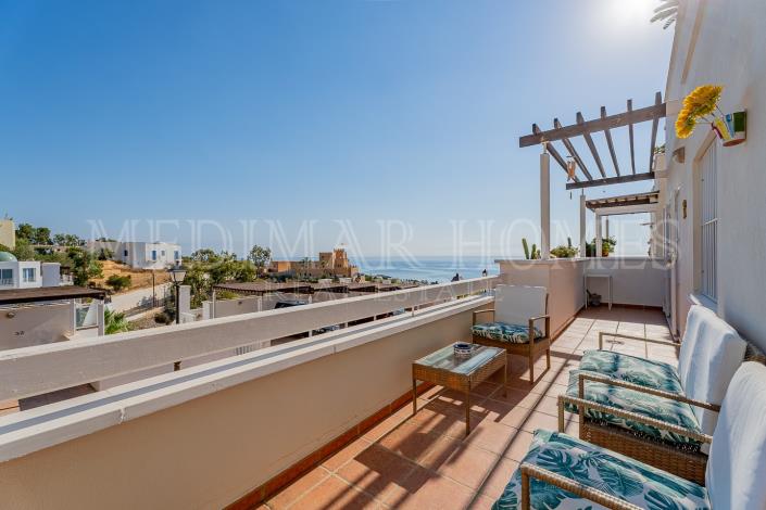 Image No.30-3 Bed Apartment for sale