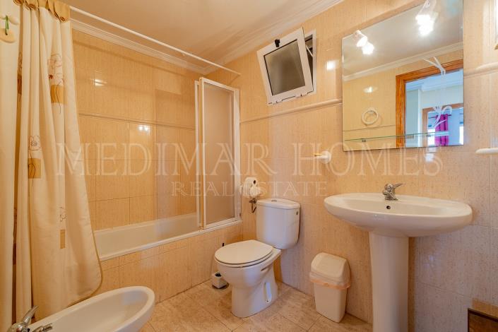 Image No.34-2 Bed Townhouse for sale