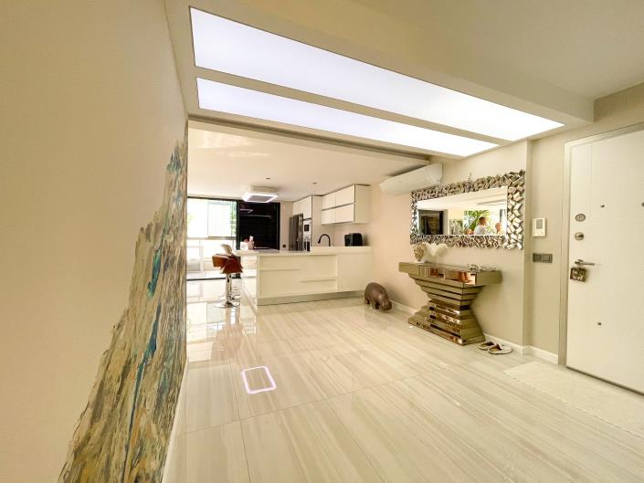 Image No.12-2 Bed Apartment for sale