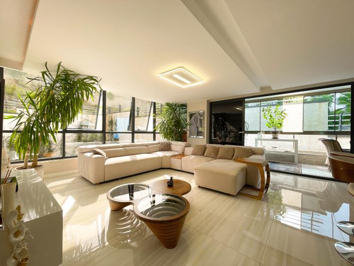 Image No.17-2 Bed Apartment for sale