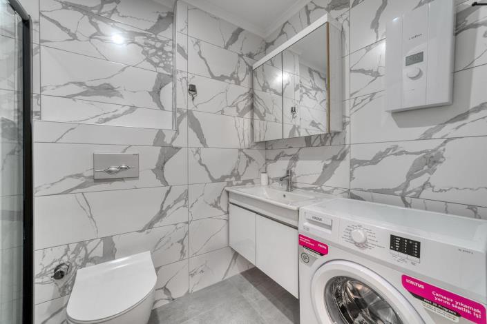 Image No.10-1 Bed Apartment for sale