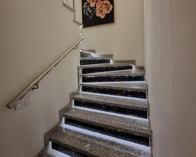 Image No.12-3 Bed Apartment for sale