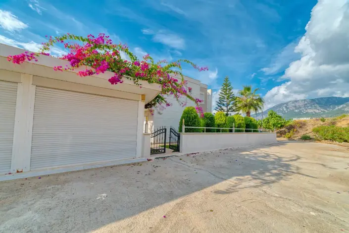 Image No.23-4 Bed Villa for sale