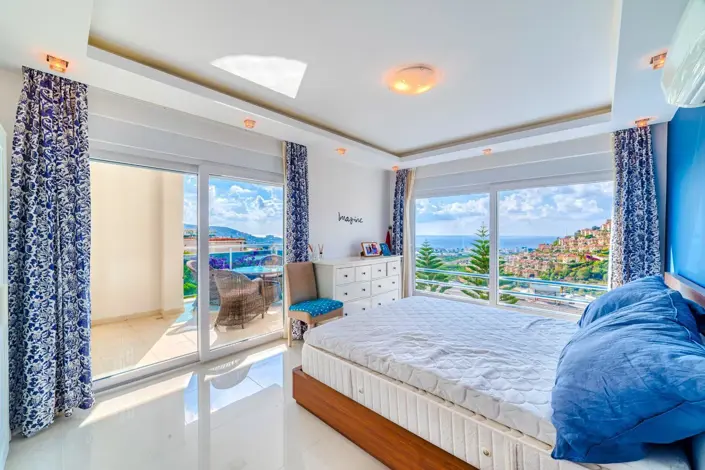 Image No.12-4 Bed Villa for sale