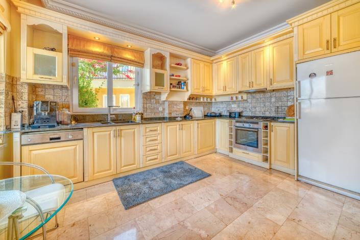 Image No.6-3 Bed Villa for sale