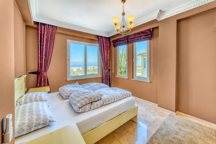 Image No.13-3 Bed Villa for sale