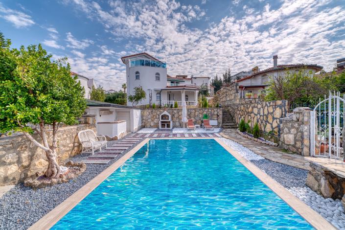 Image No.1-4 Bed Villa for sale